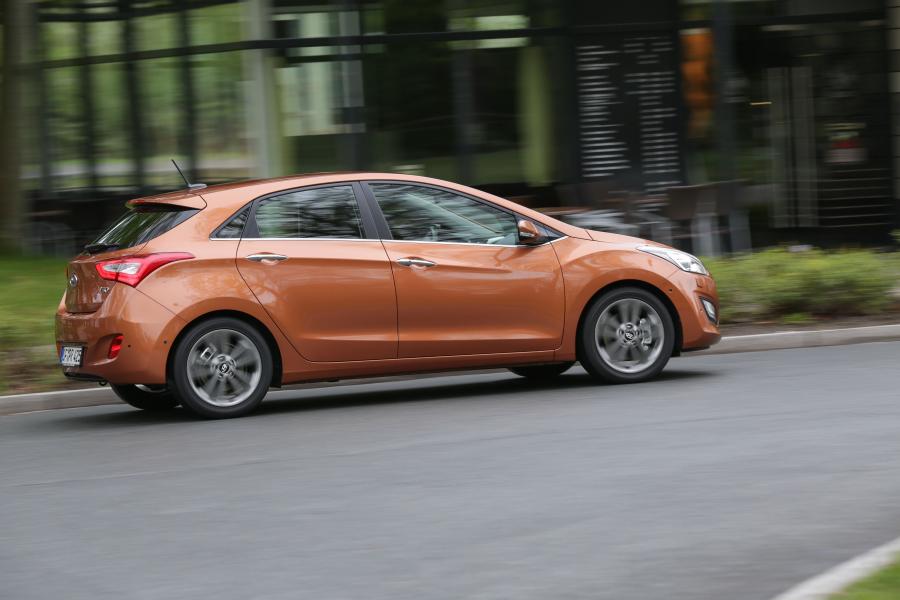  Hyundai i30 5-Door 2015 года  (фото 22 из 29)